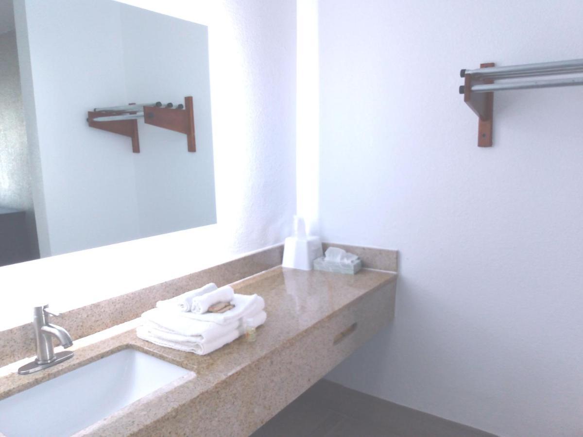 Gateway Inn סוואנה מראה חיצוני תמונה